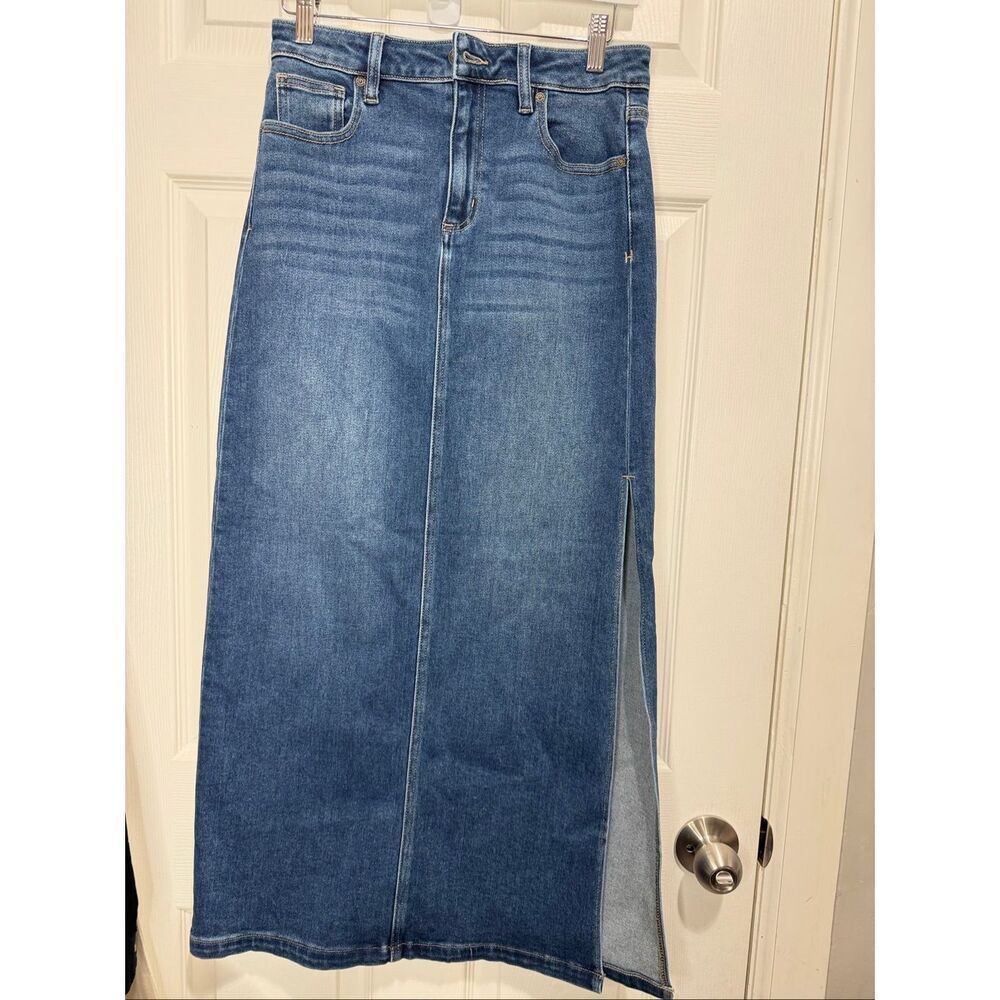 Hidden side slit midi denim skirt Medium